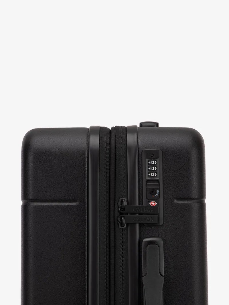 calpaktravelmalls.com