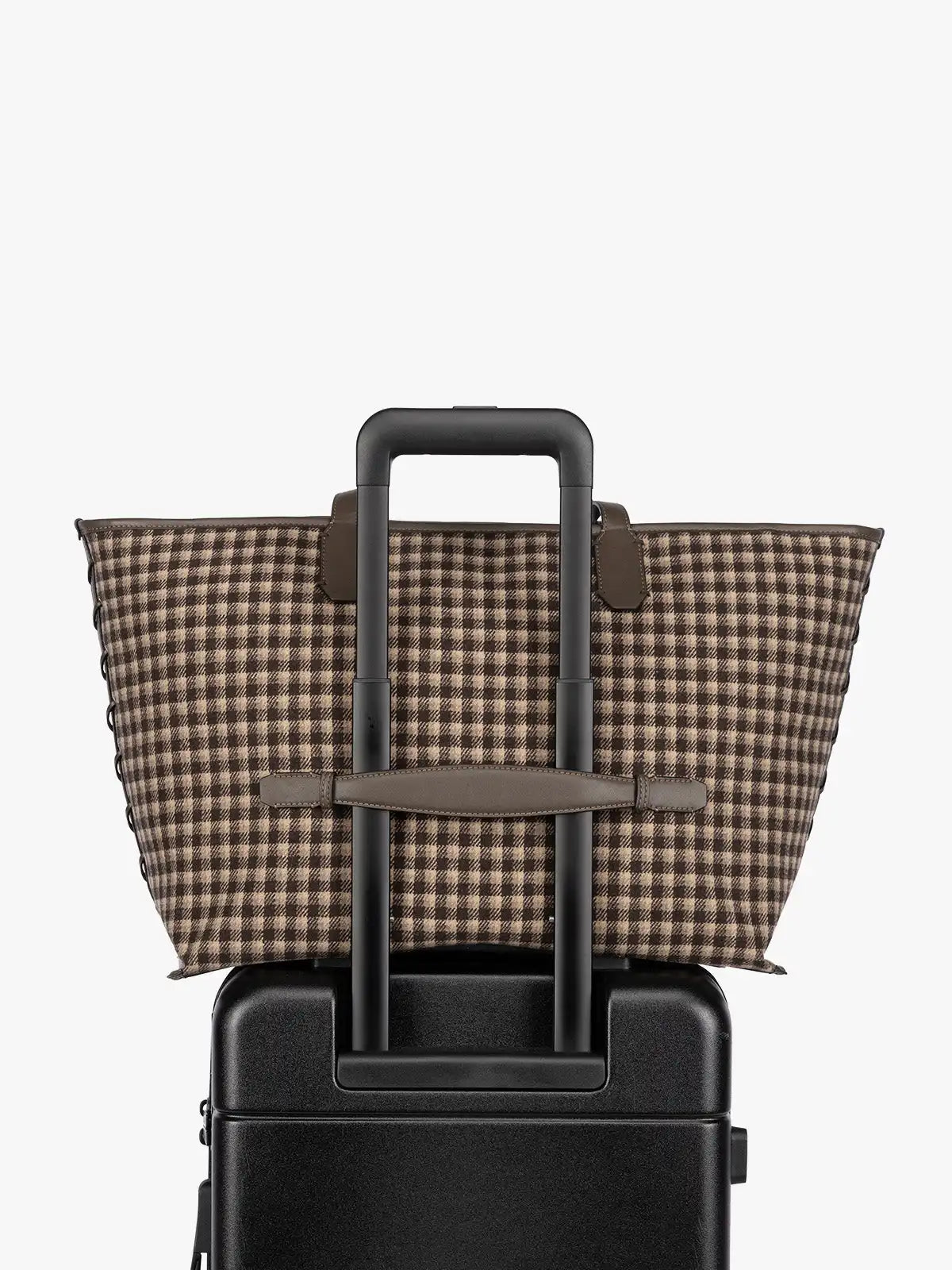 calpaktravelmalls.com