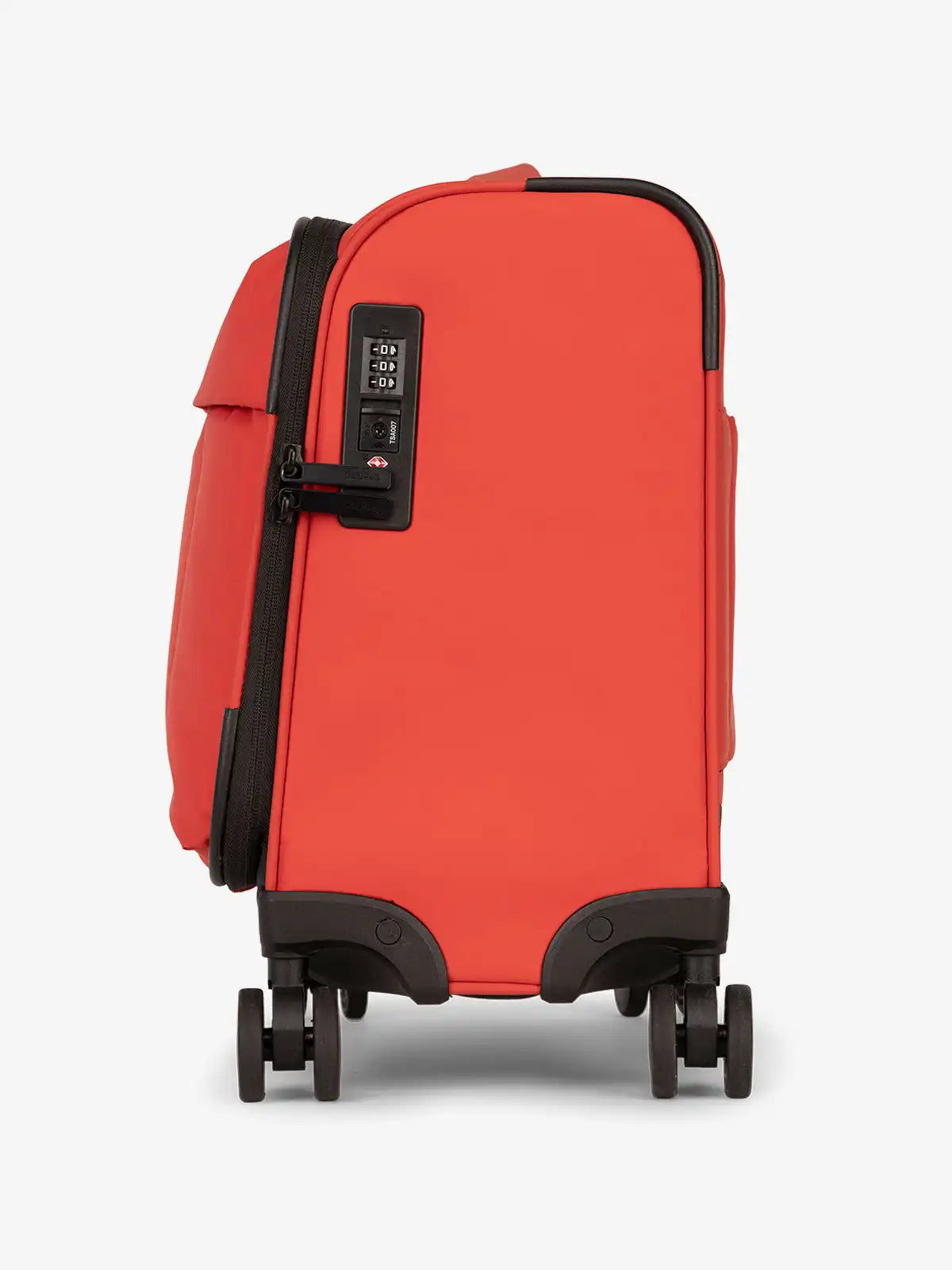calpaktravelmalls.com