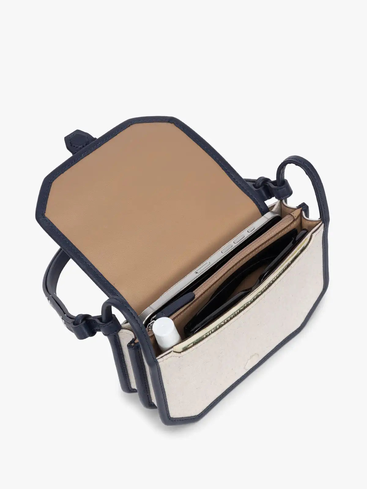calpaktravelmalls.com