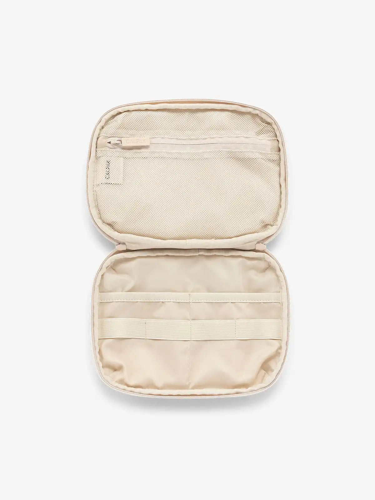 calpaktravelmalls.com