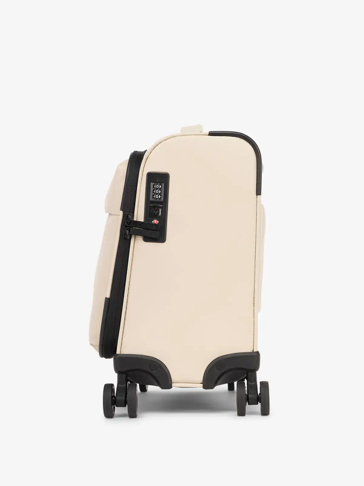 calpaktravelmalls.com