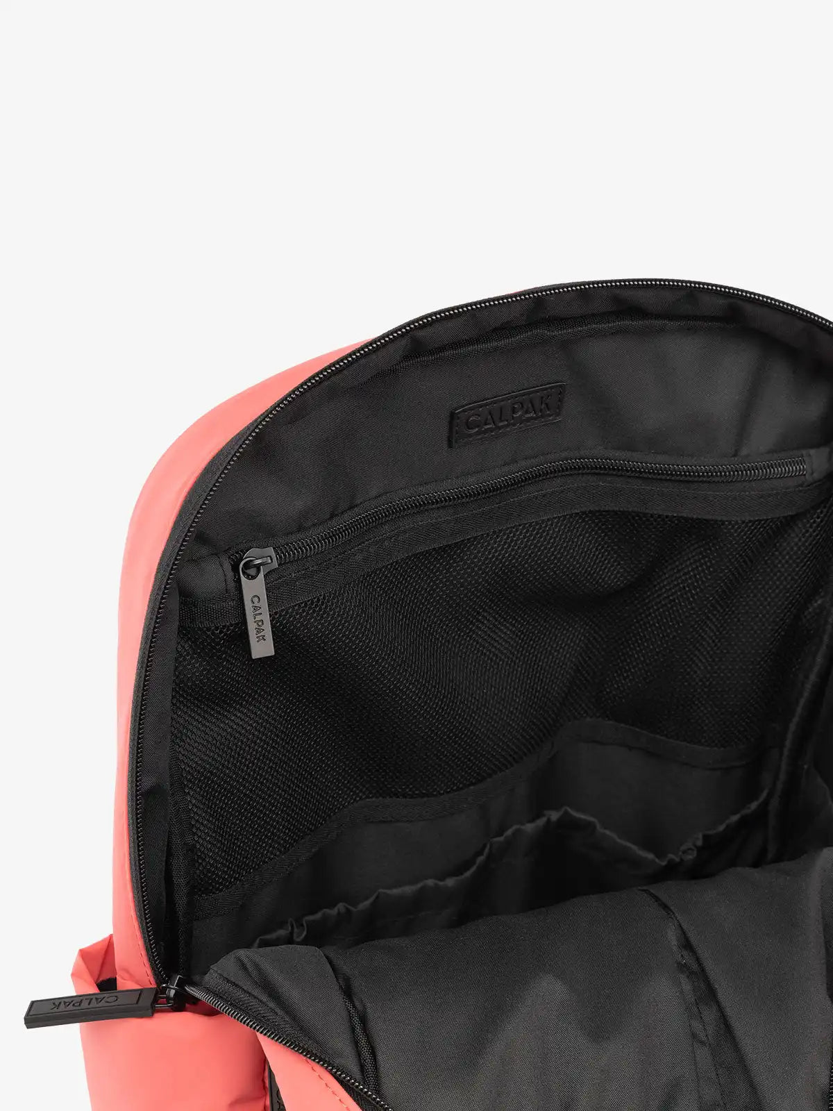 calpaktravelmalls.com