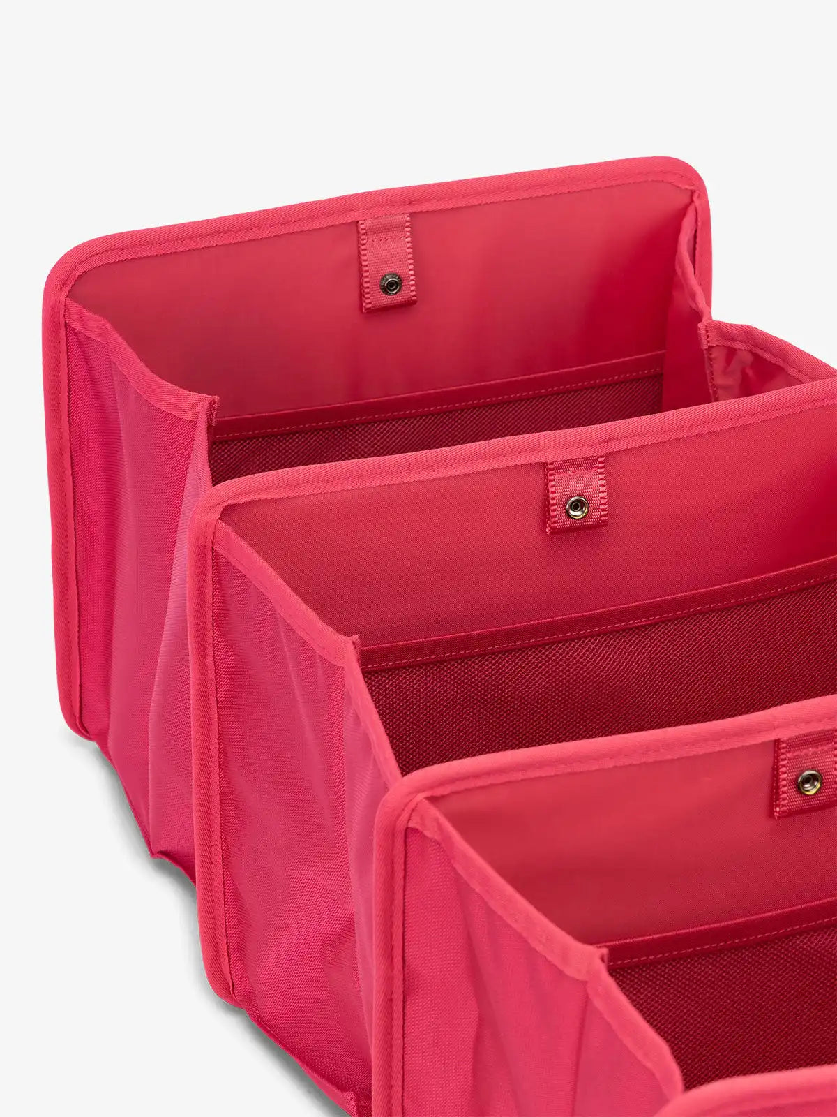 calpaktravelmalls.com