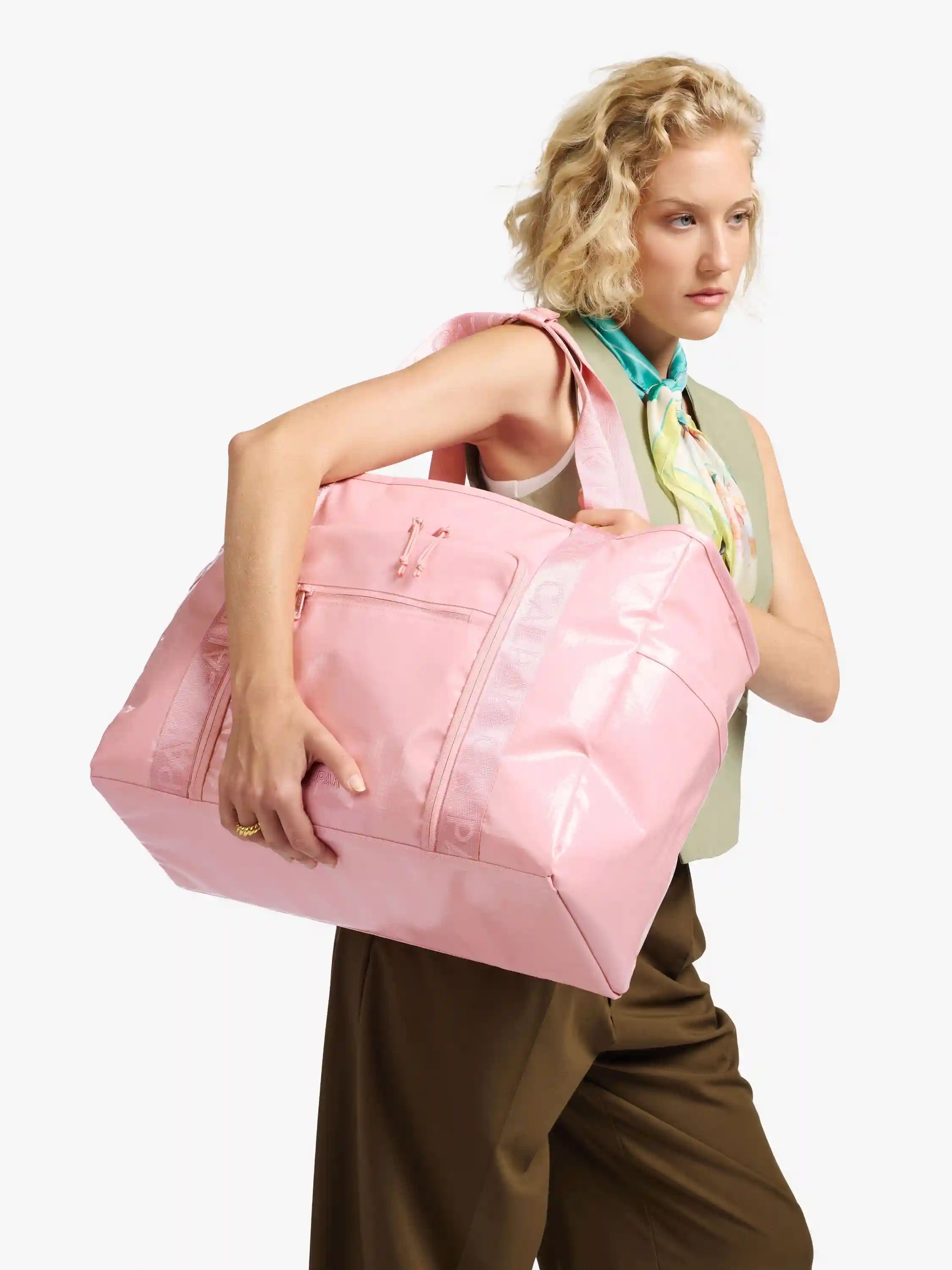 calpaktravelmalls.com