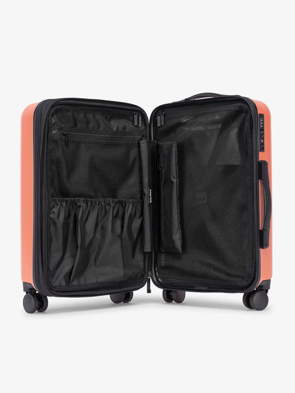 calpaktravelmalls.com