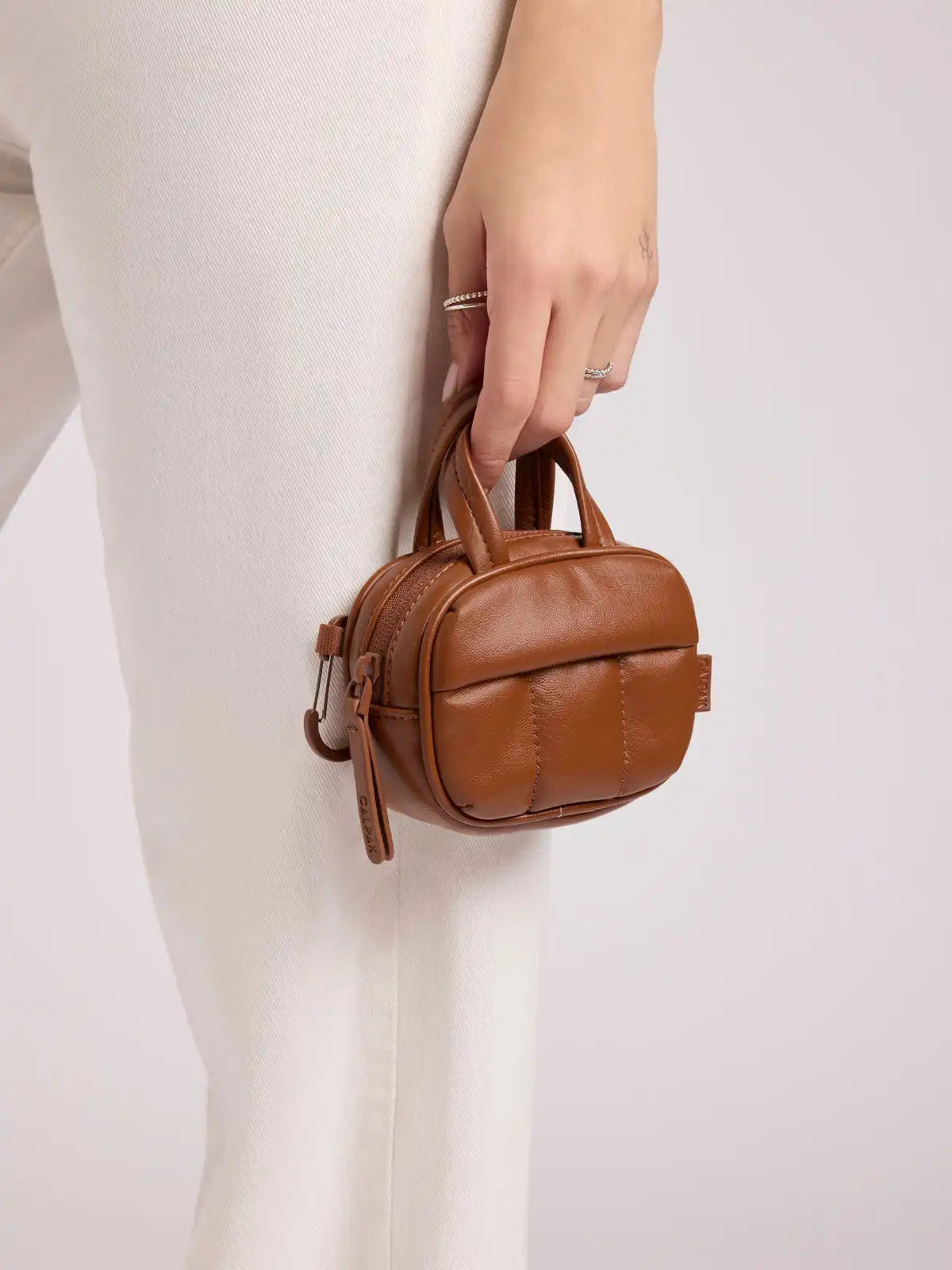 calpaktravelmalls.com