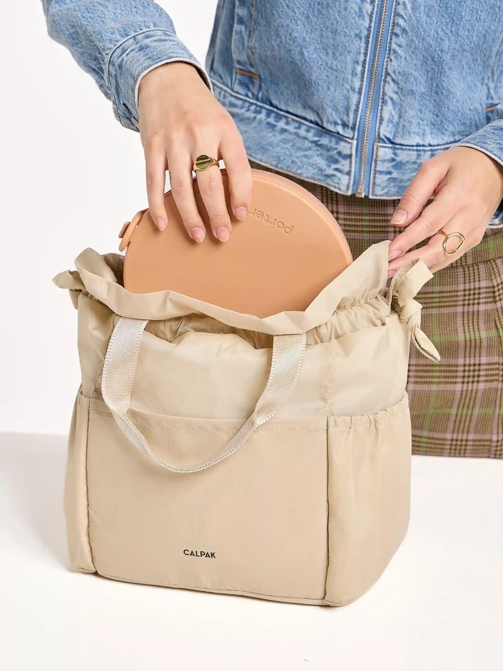 calpaktravelmalls.com