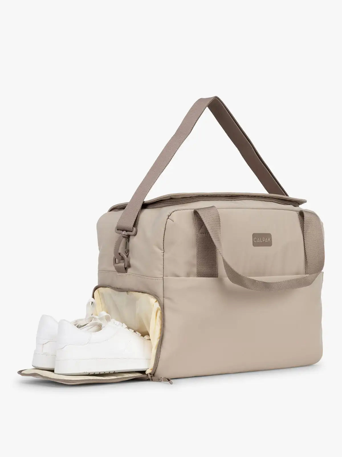 calpaktravelmalls.com