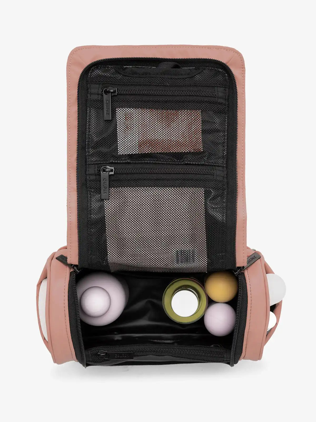 calpaktravelmalls.com