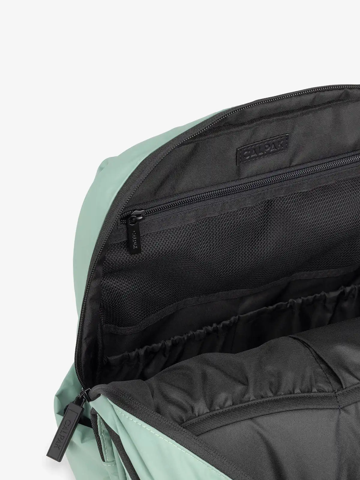 calpaktravelmalls.com