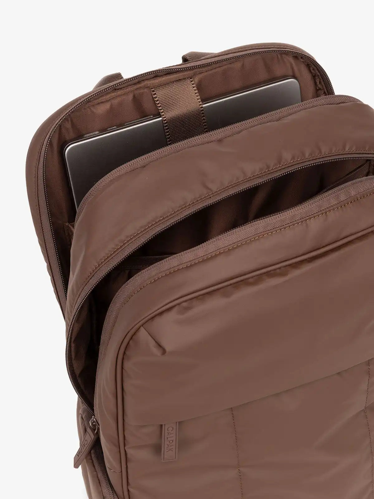 calpaktravelmalls.com
