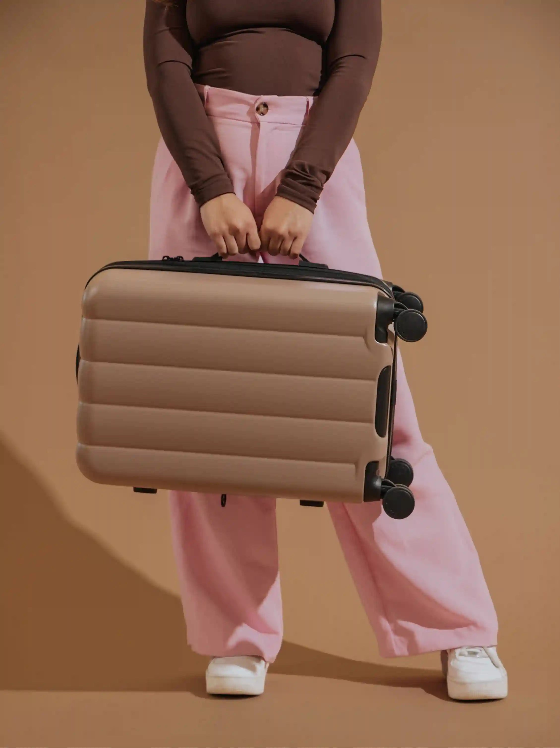 calpaktravelmalls.com