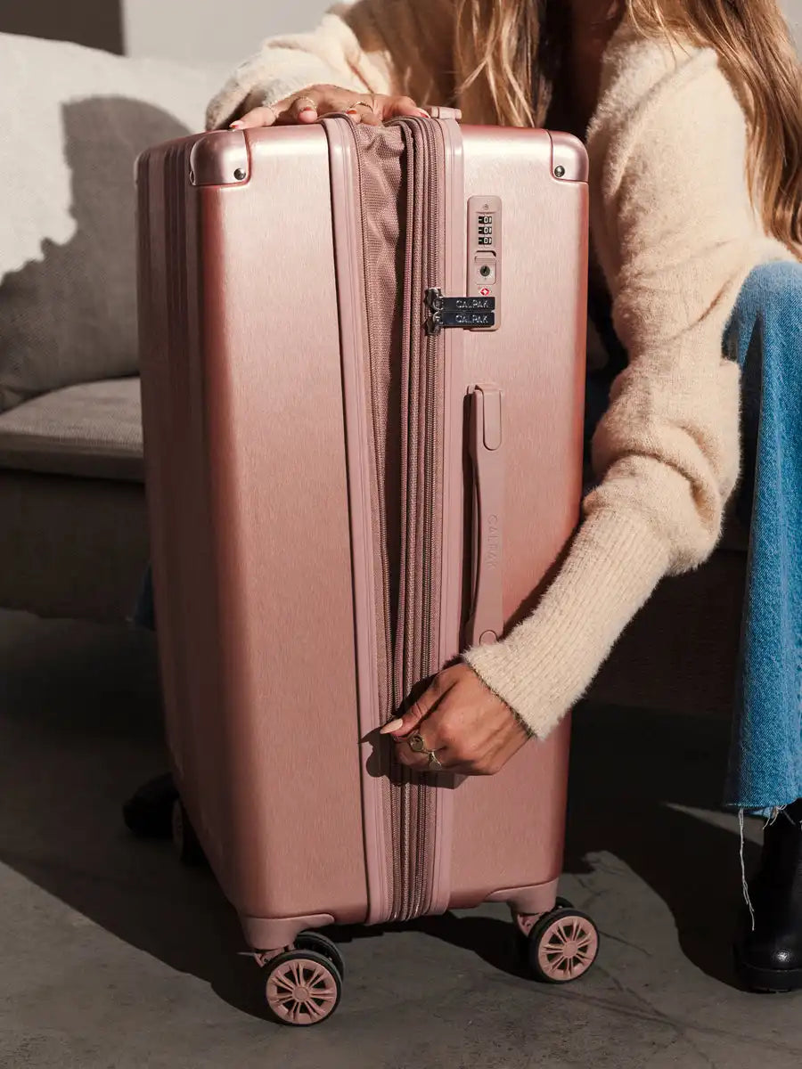 calpaktravelmalls.com