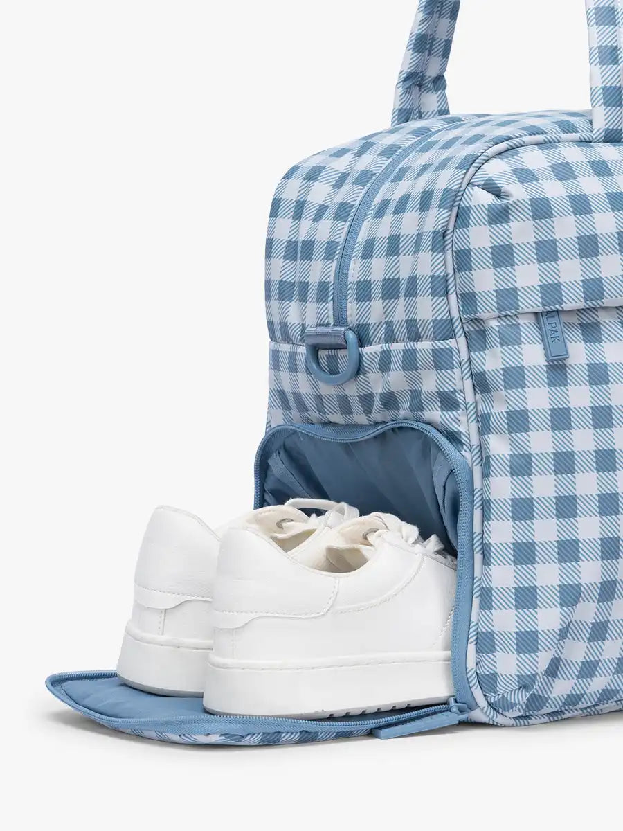 calpaktravelmalls.com