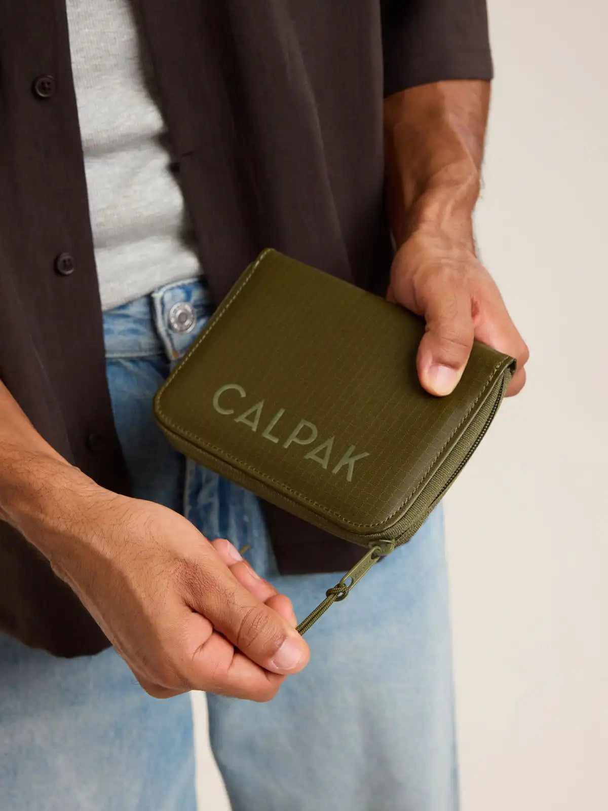 calpaktravelmalls.com