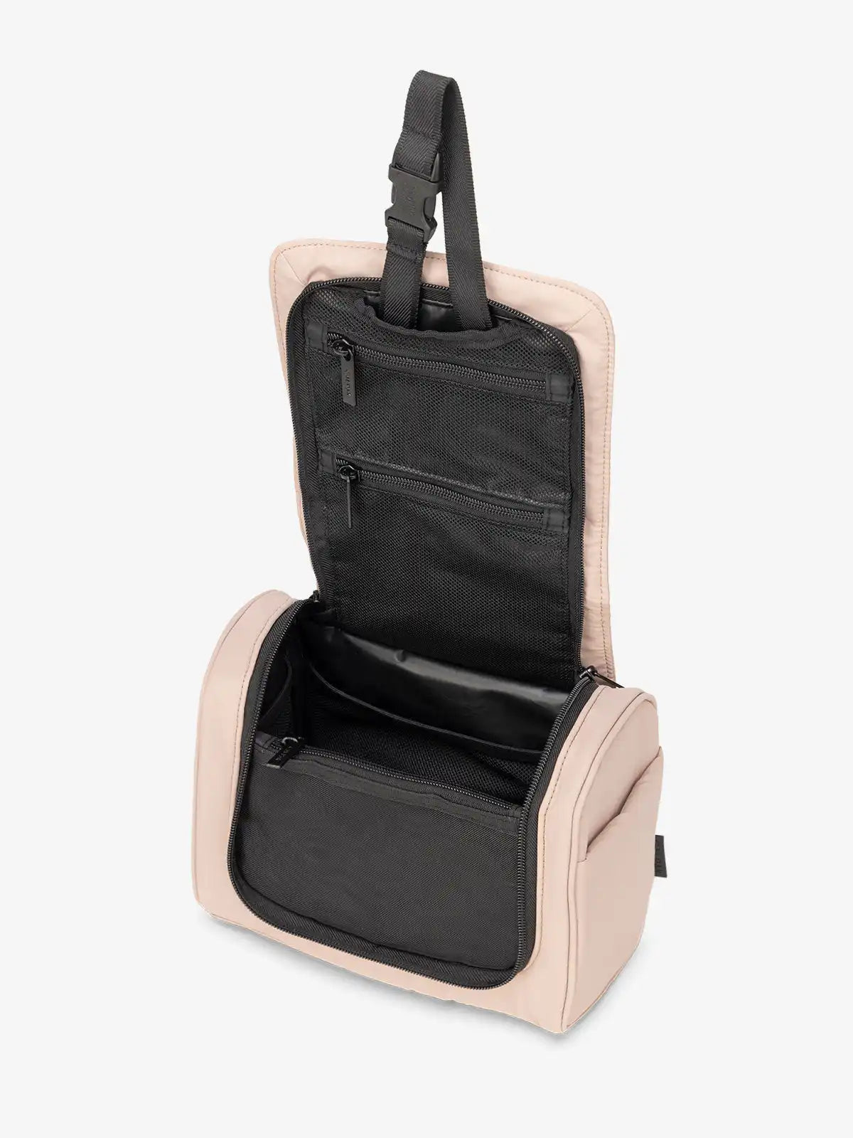 calpaktravelmalls.com