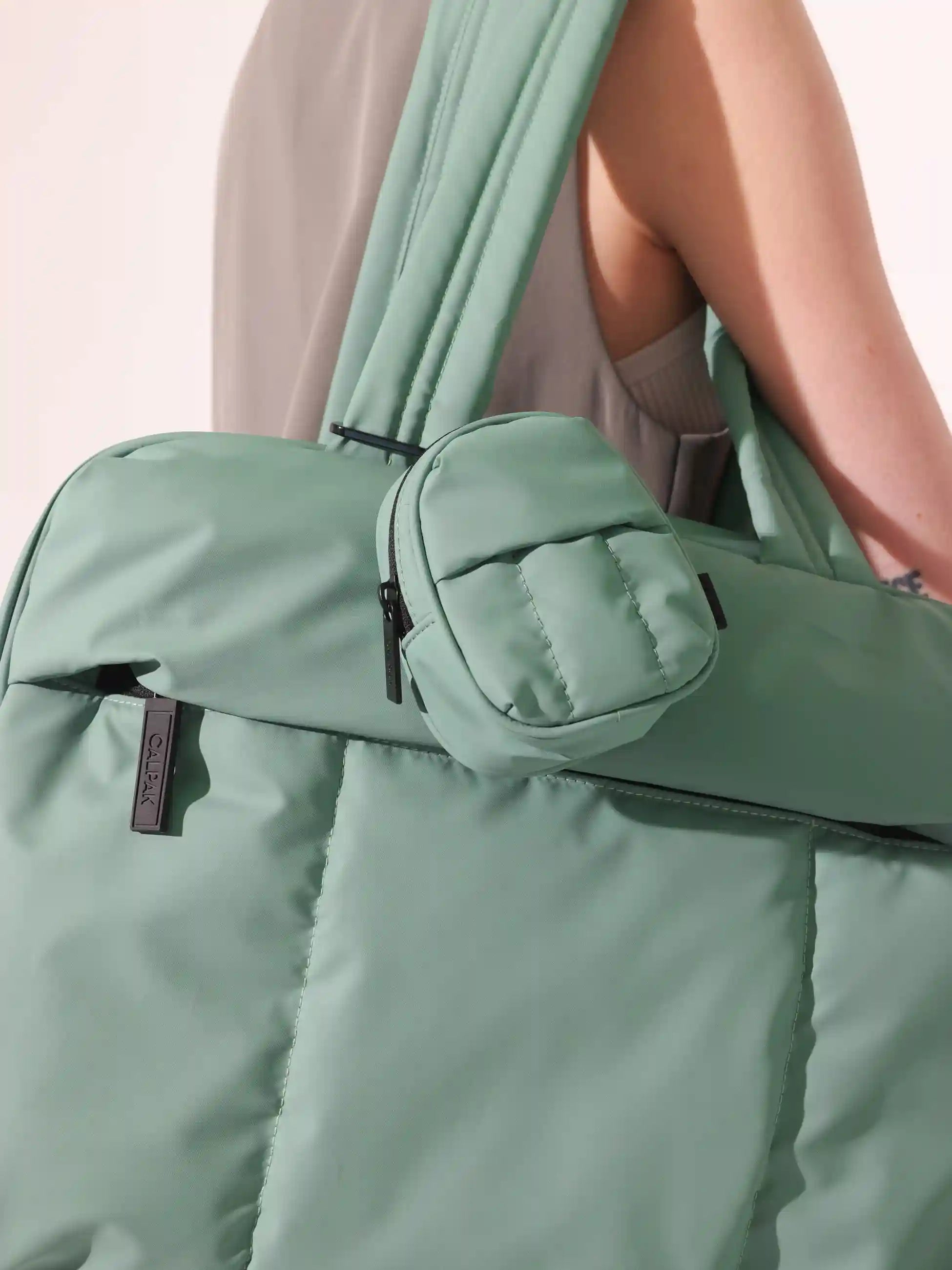 calpaktravelmalls.com