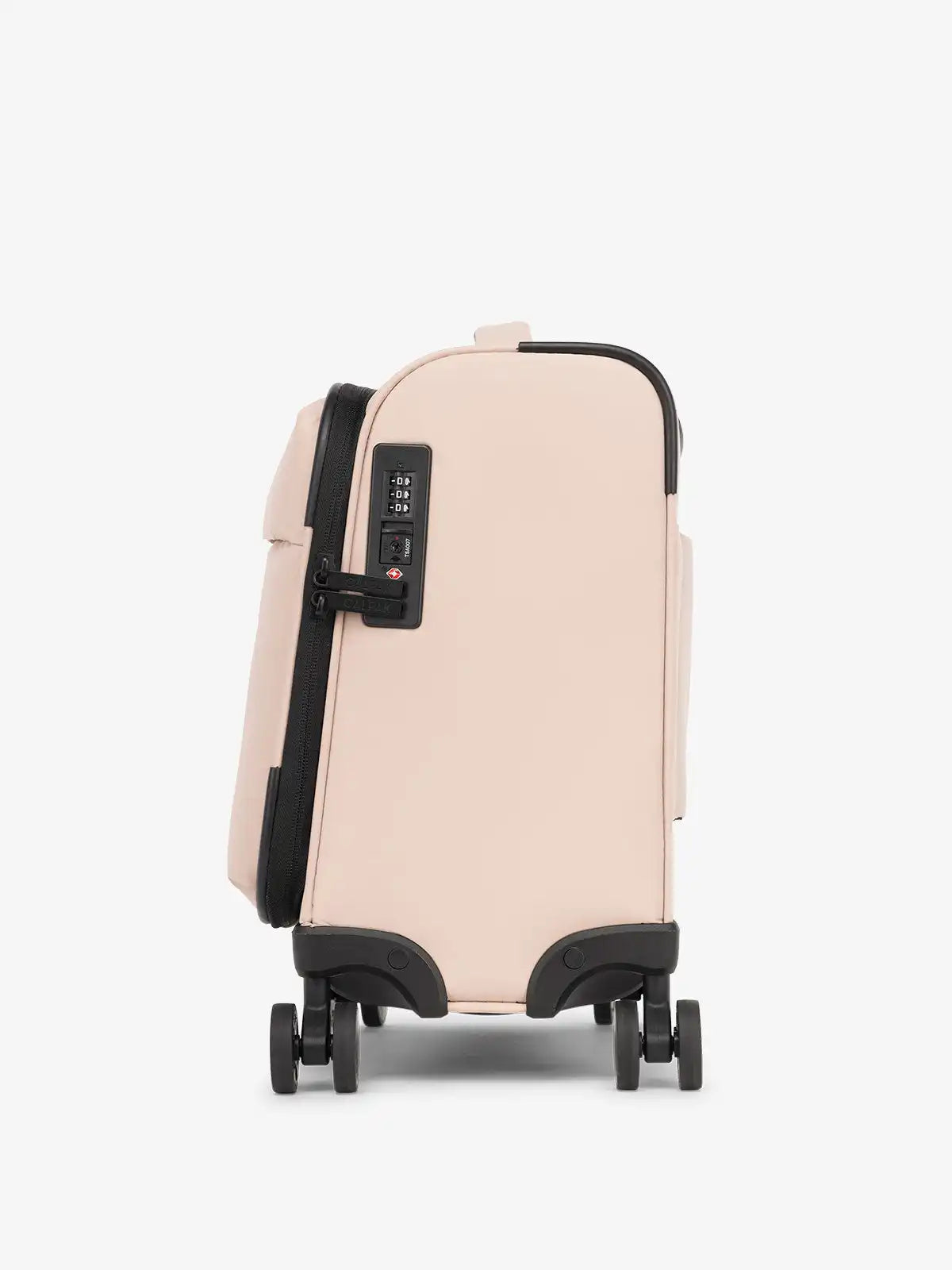 calpaktravelmalls.com