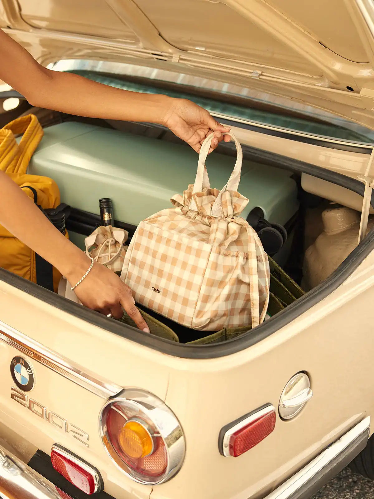 calpaktravelmalls.com