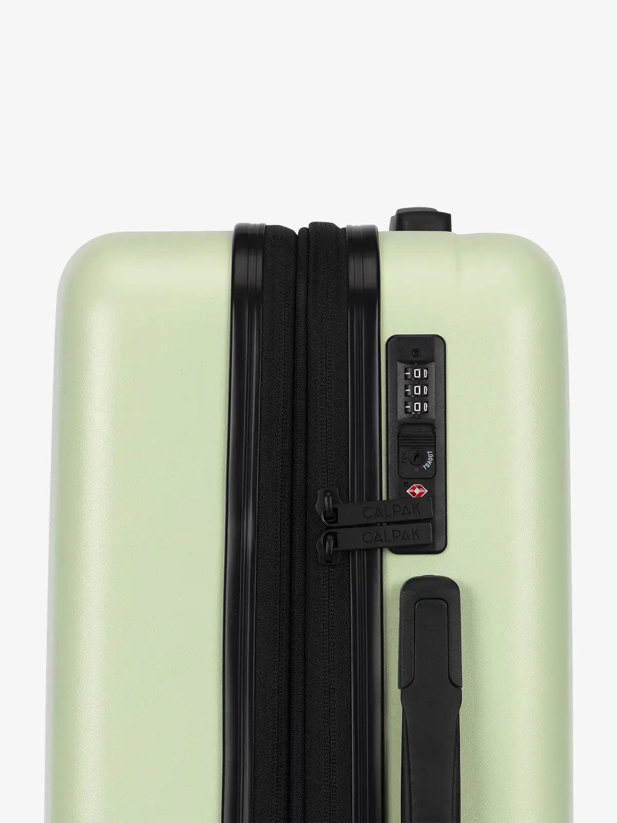calpaktravelmalls.com