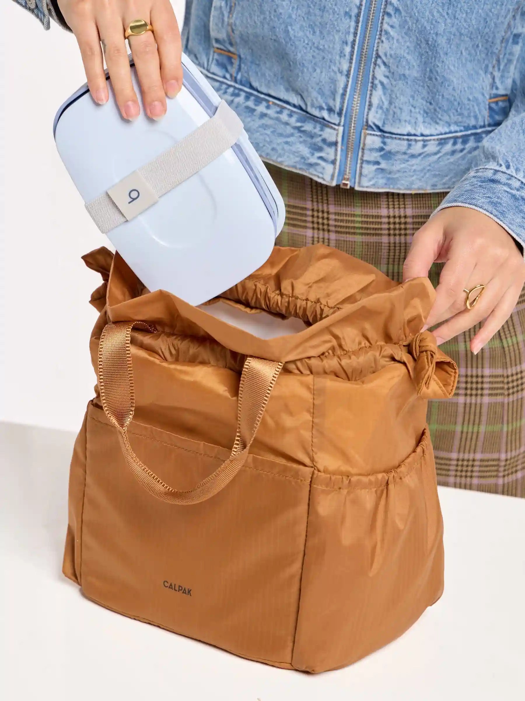 calpaktravelmalls.com