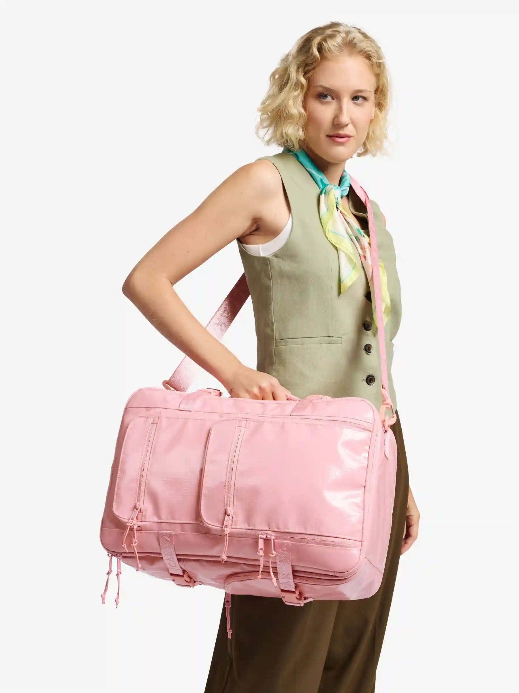 calpaktravelmalls.com