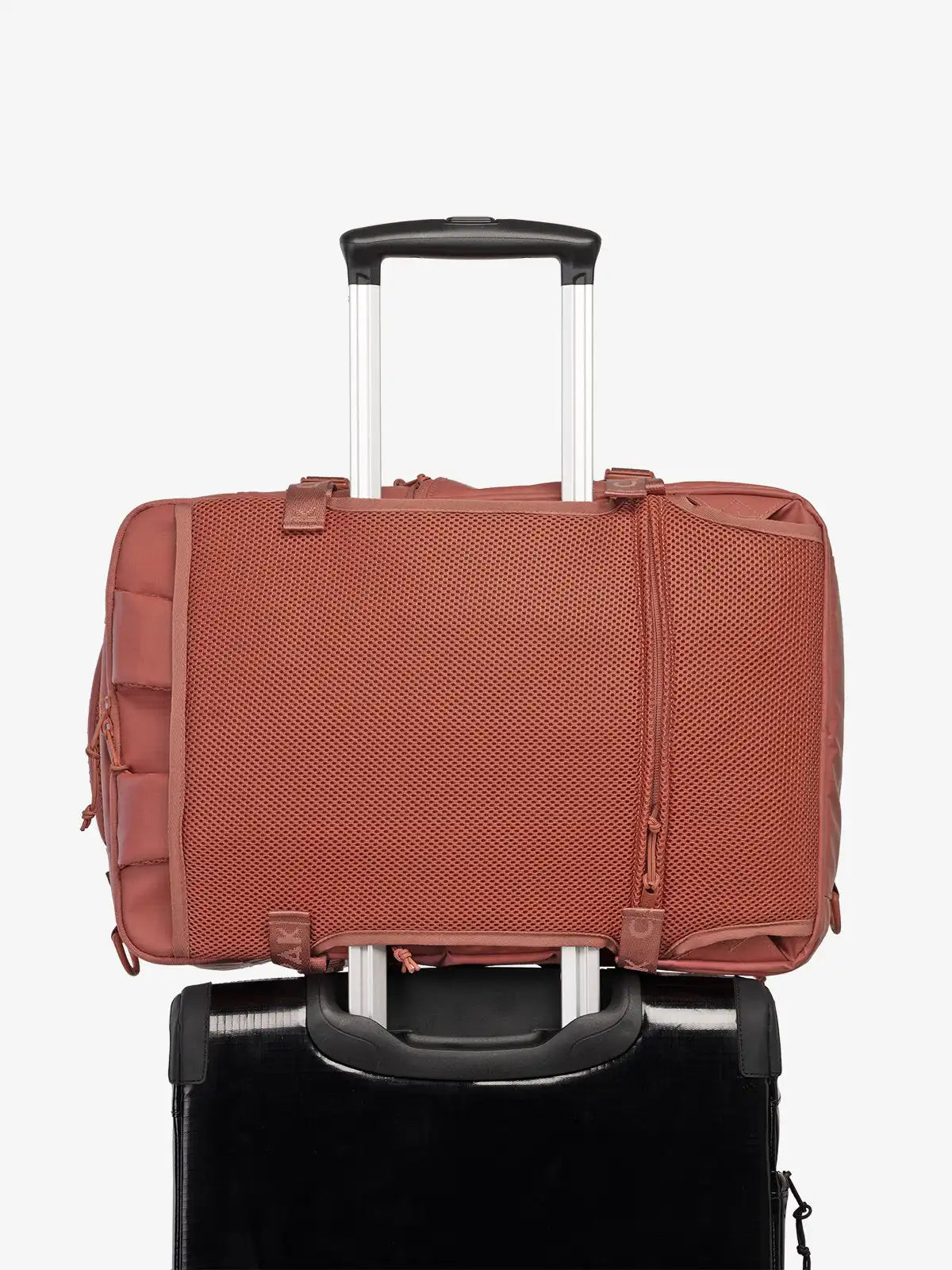 calpaktravelmalls.com