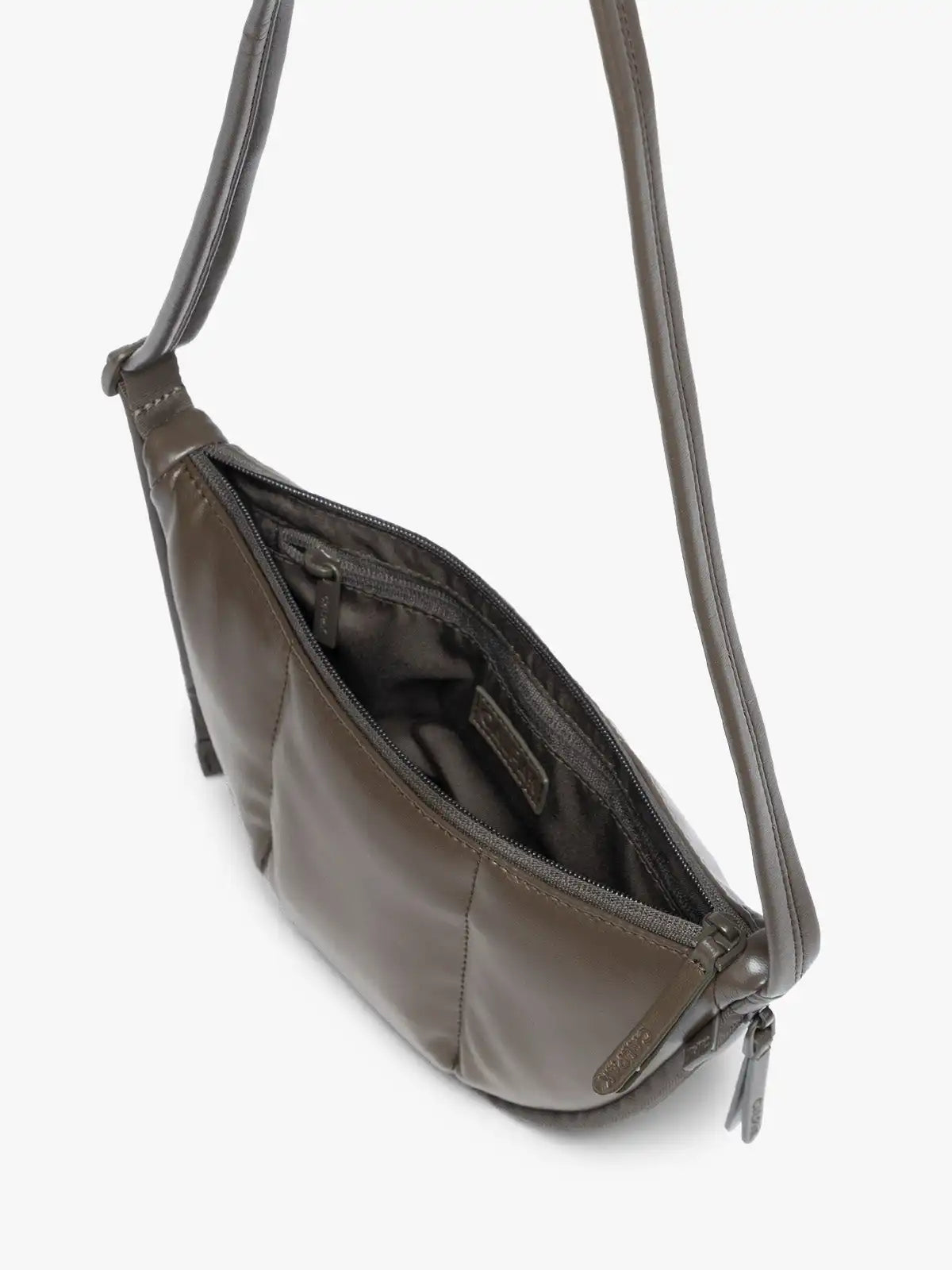 calpaktravelmalls.com