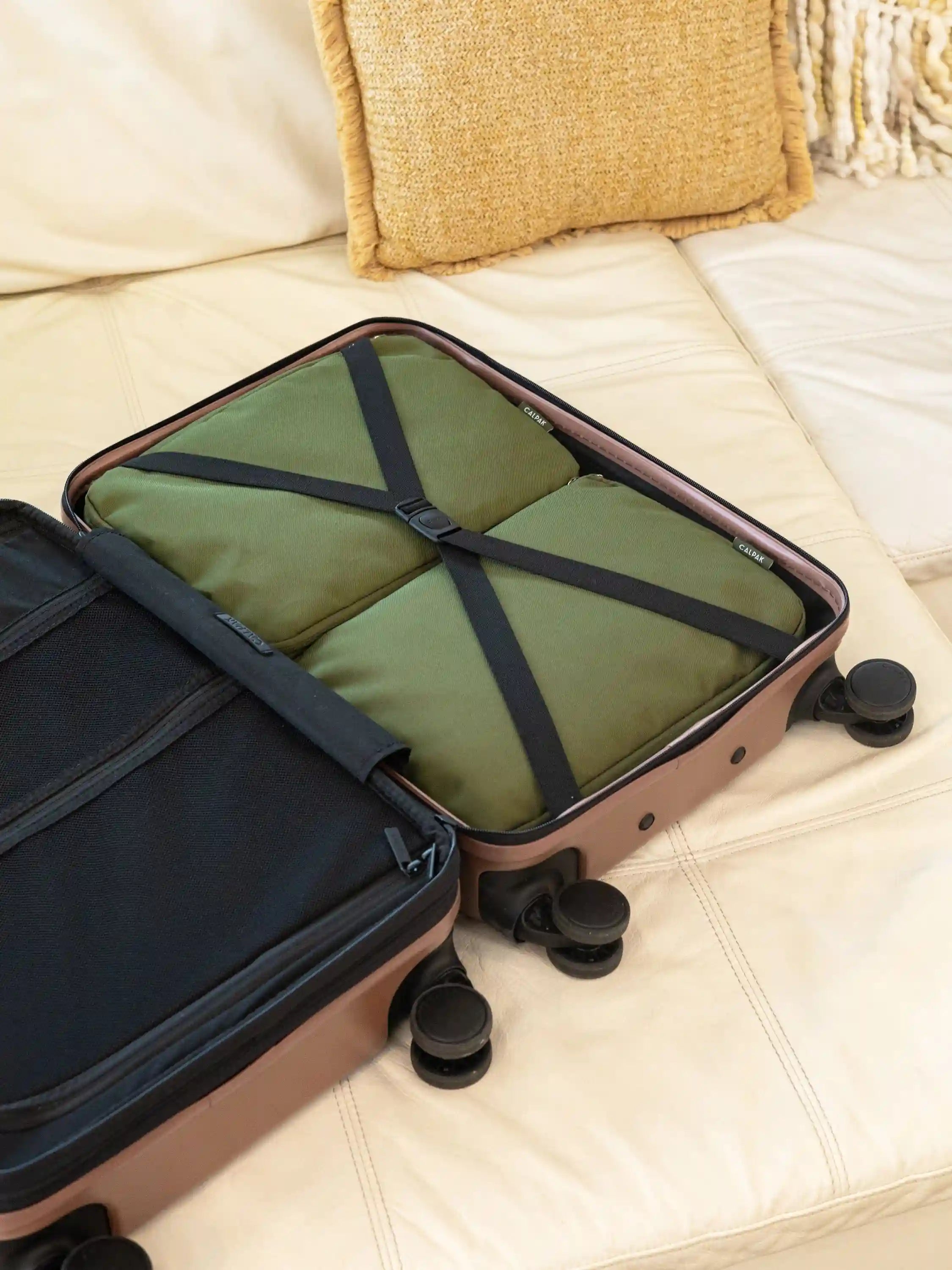 calpaktravelmalls.com