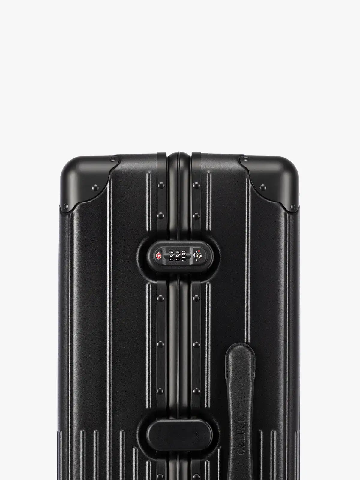 calpaktravelmalls.com