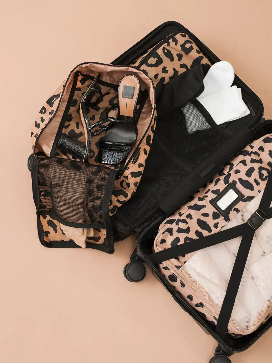 calpaktravelmalls.com