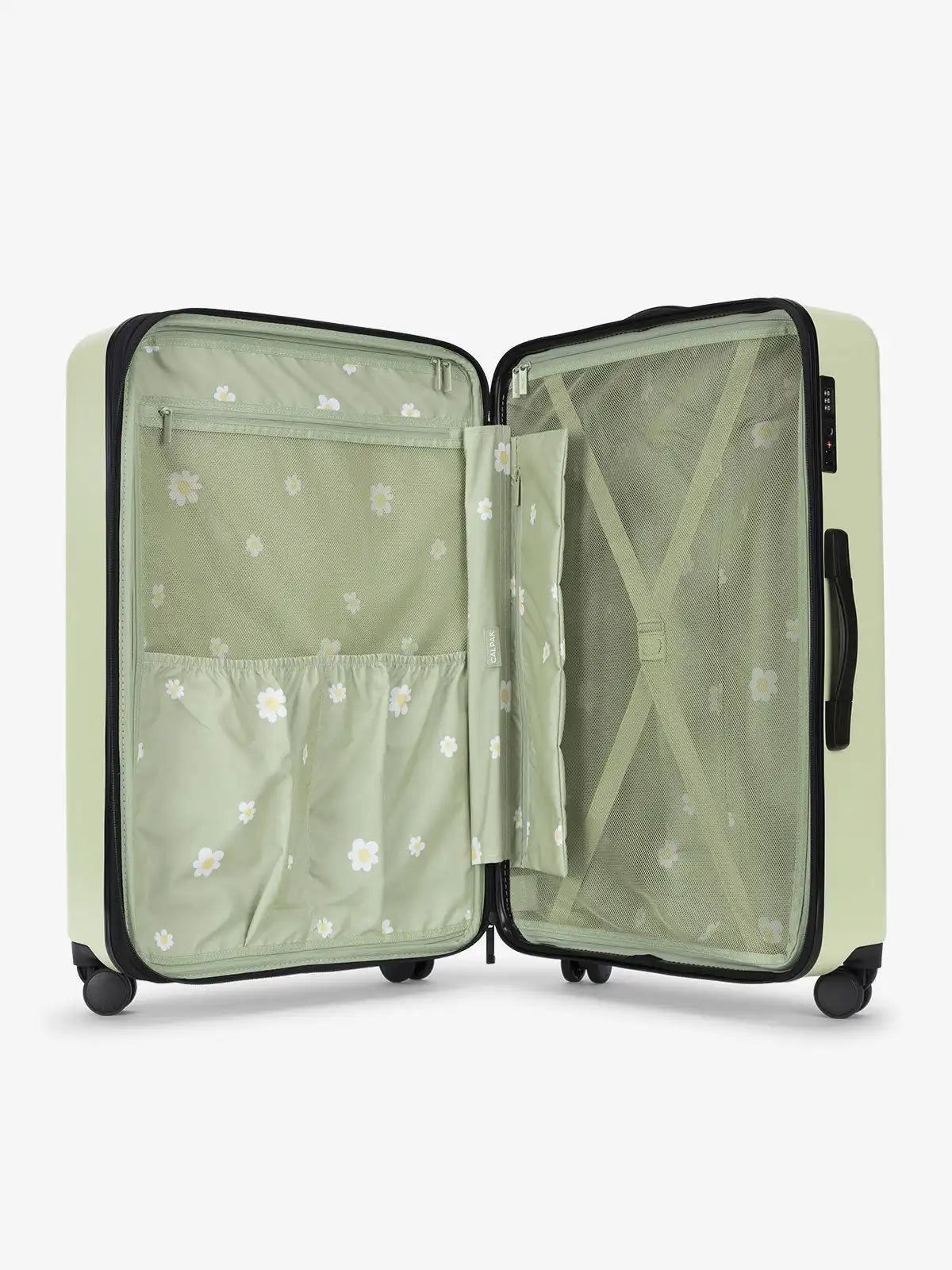 calpaktravelmalls.com