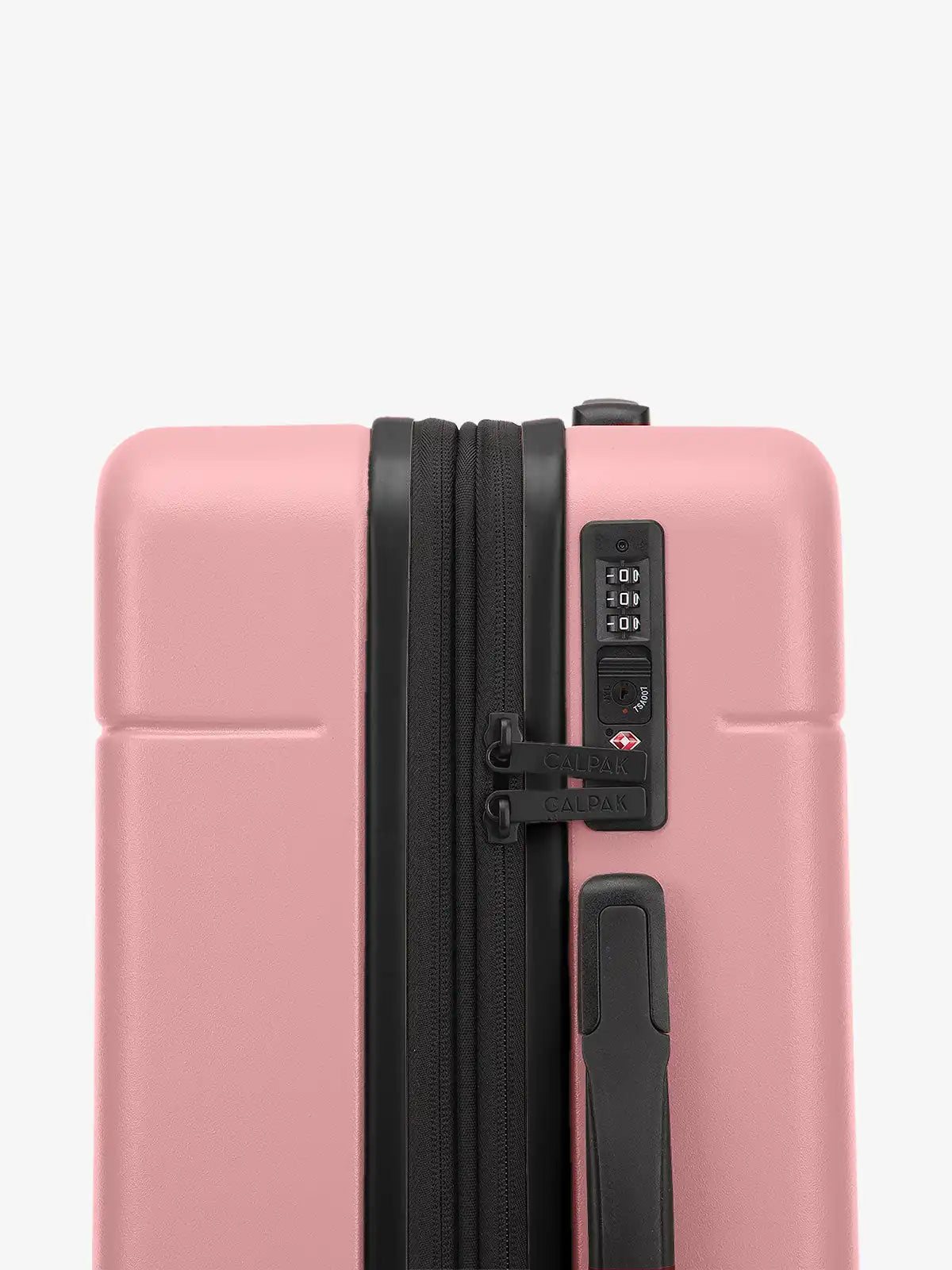 calpaktravelmalls.com