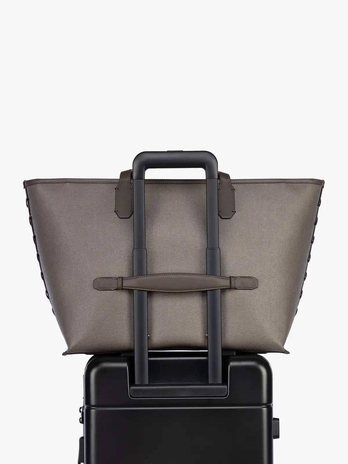 calpaktravelmalls.com
