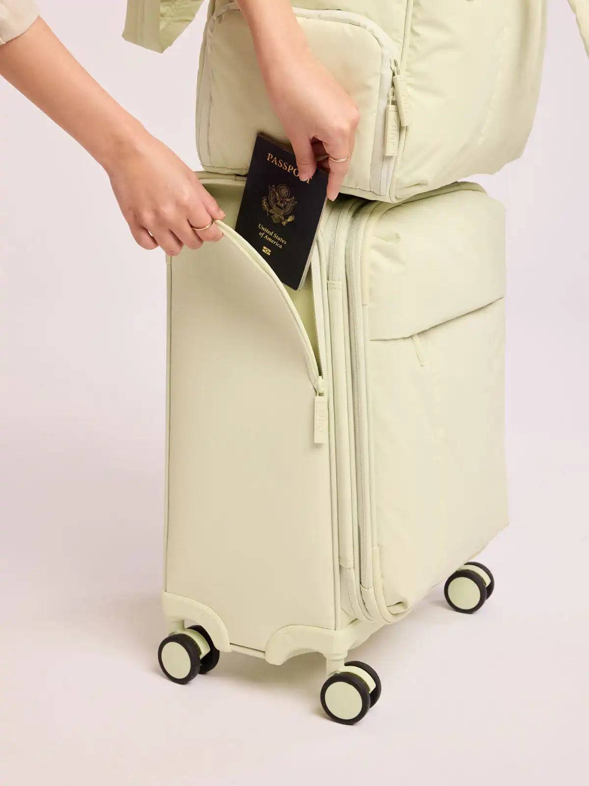 calpaktravelmalls.com