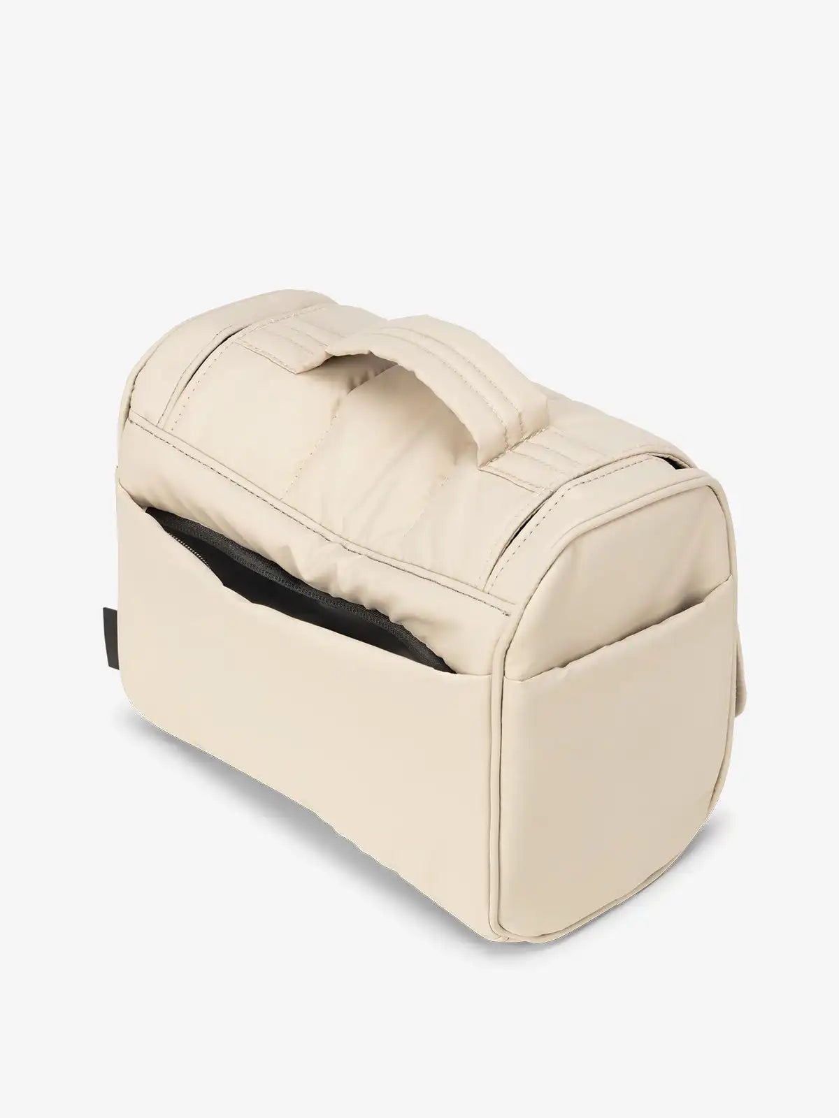 calpaktravelmalls.com