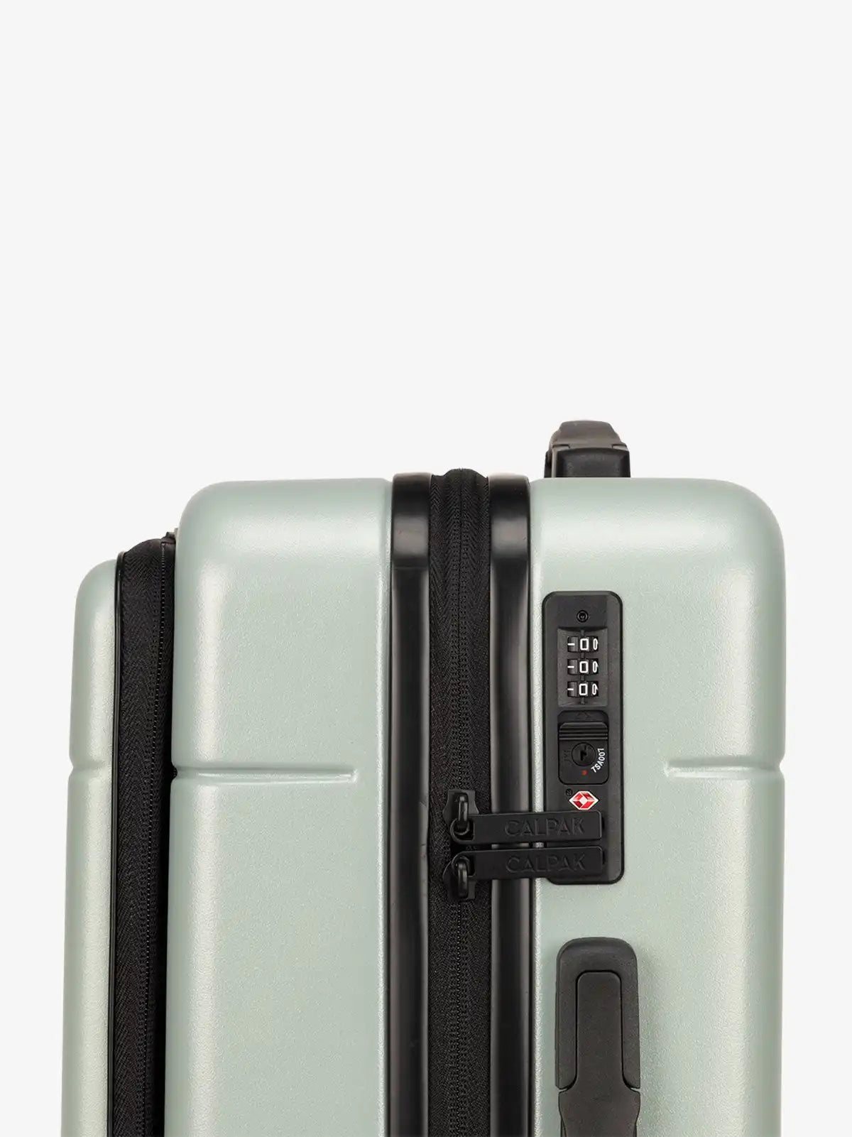 calpaktravelmalls.com