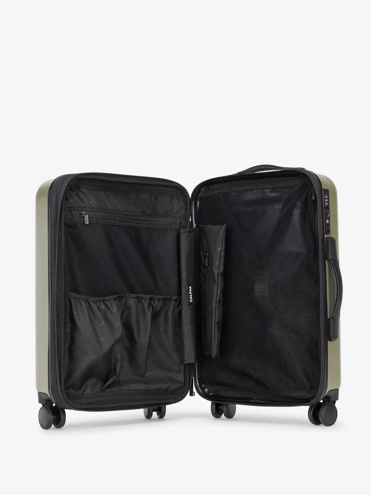calpaktravelmalls.com