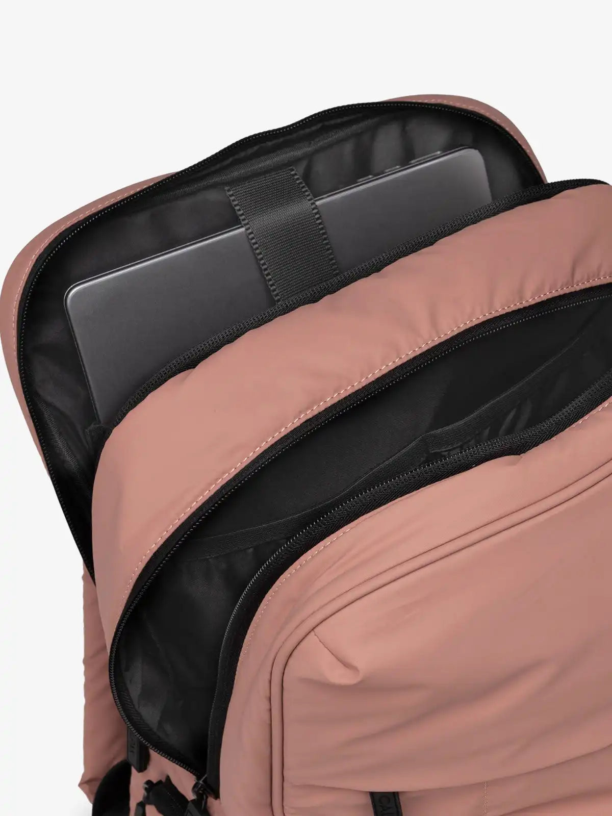 calpaktravelmalls.com