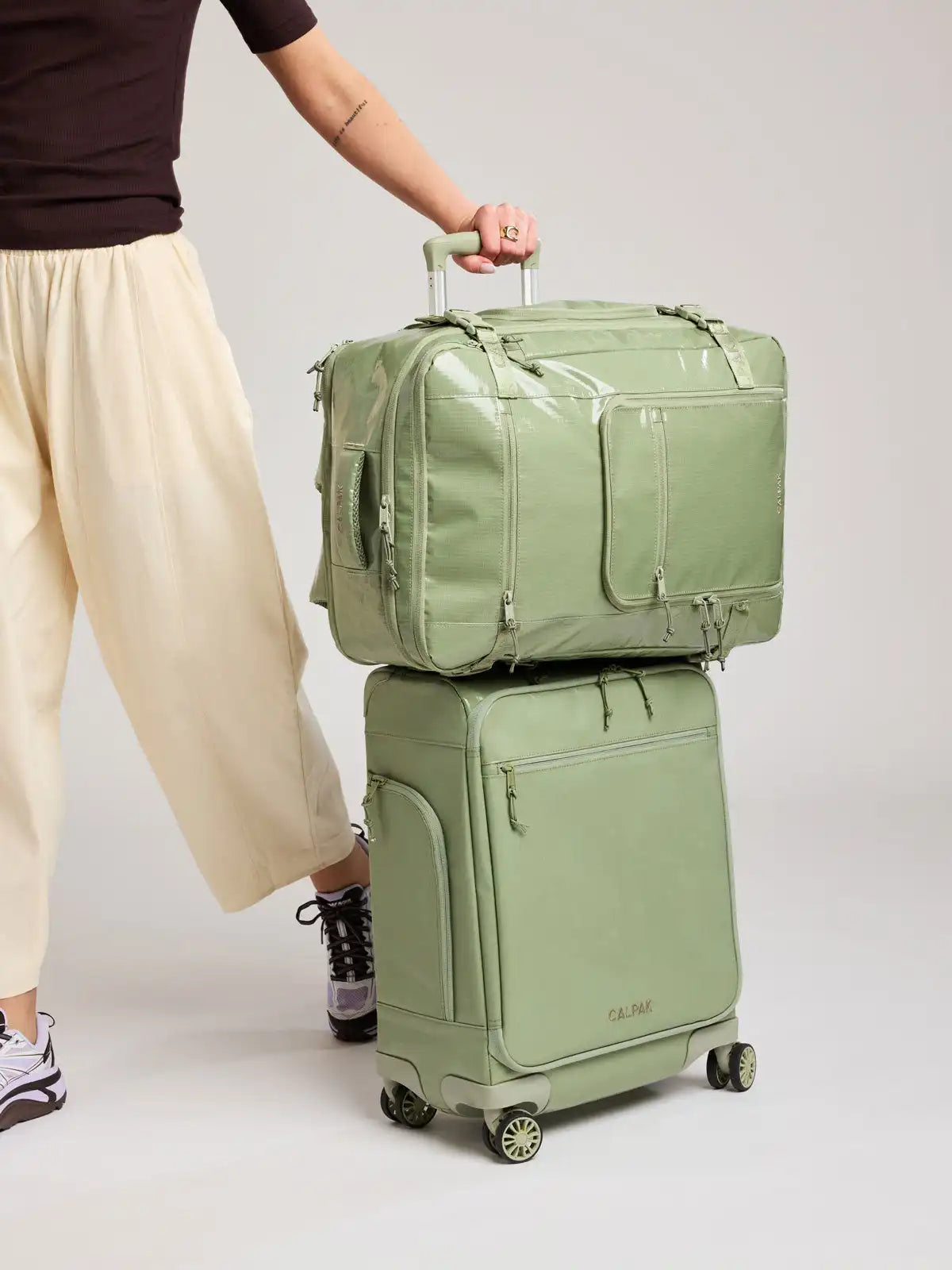 calpaktravelmalls.com
