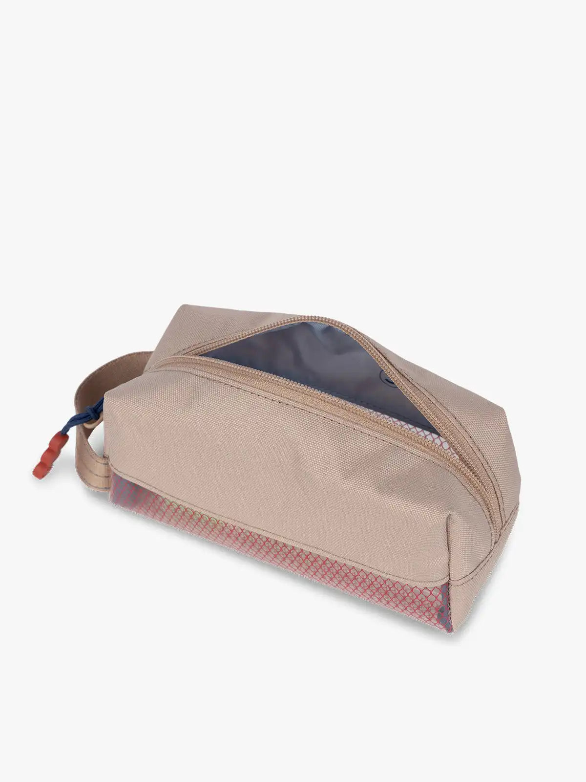 calpaktravelmalls.com