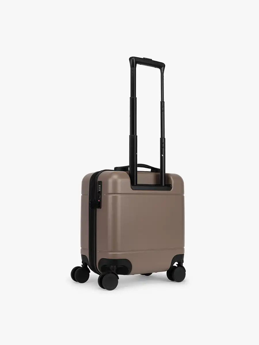 calpaktravelmalls.com