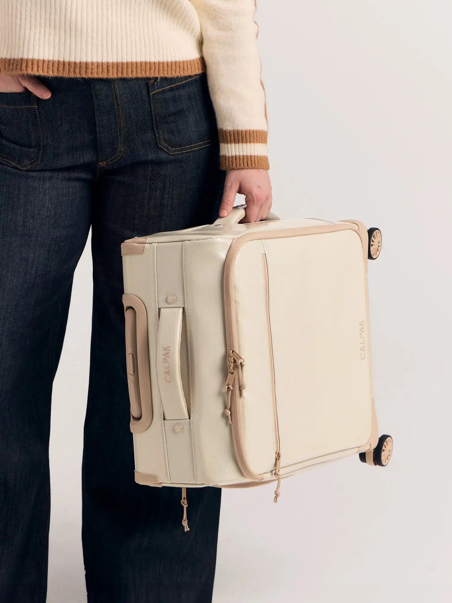 calpaktravelmalls.com