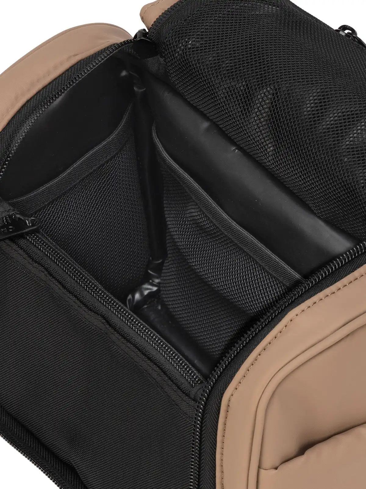 calpaktravelmalls.com