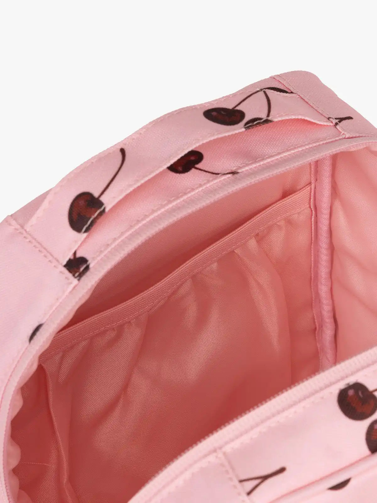 calpaktravelmalls.com