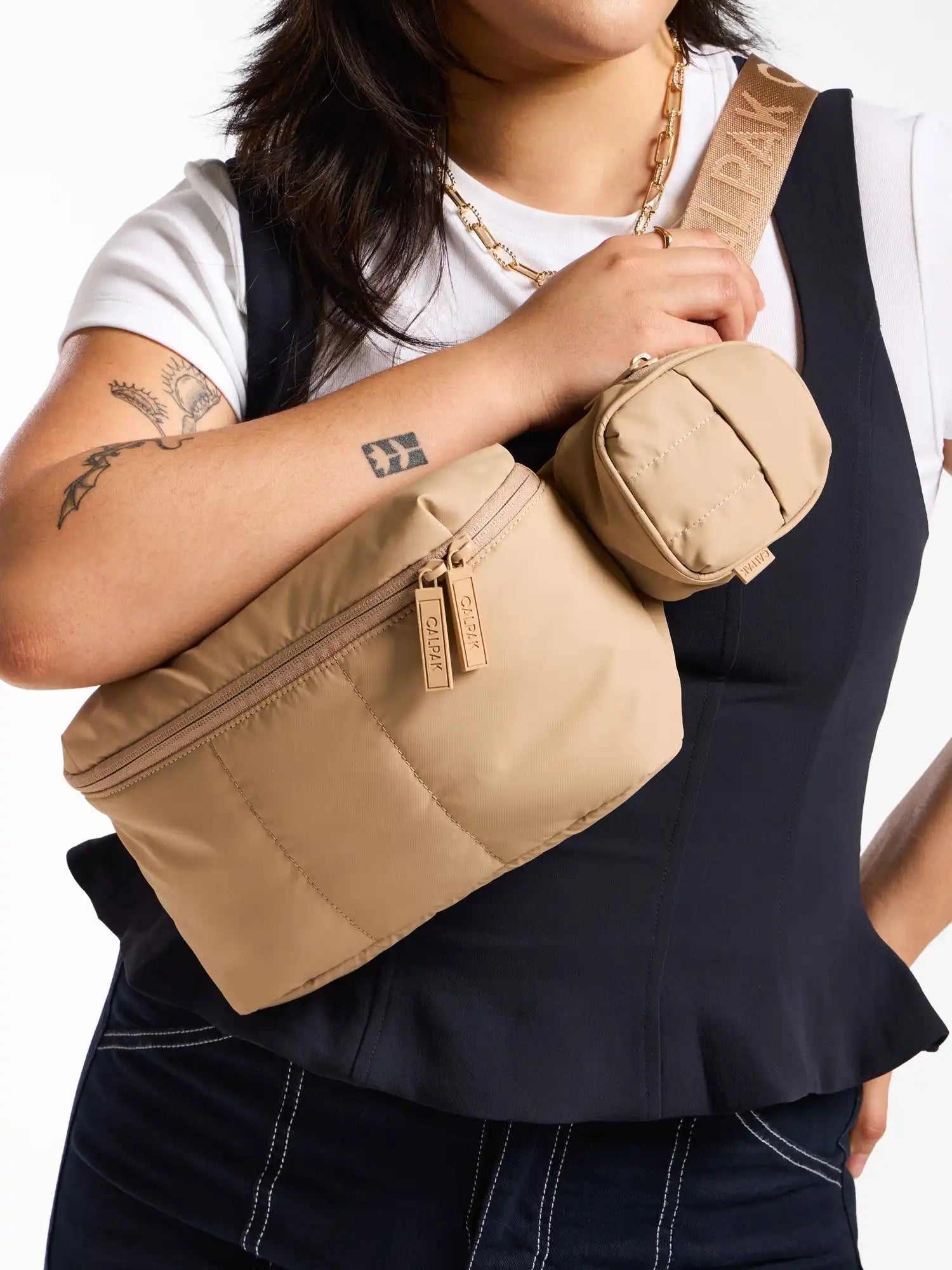 calpaktravelmalls.com