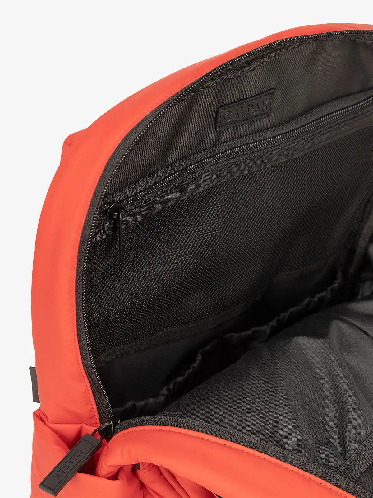 calpaktravelmalls.com