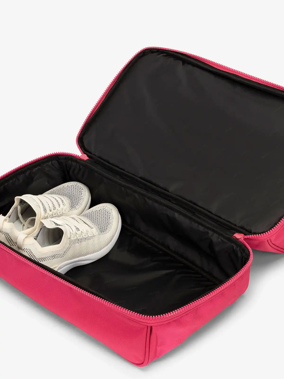 calpaktravelmalls.com