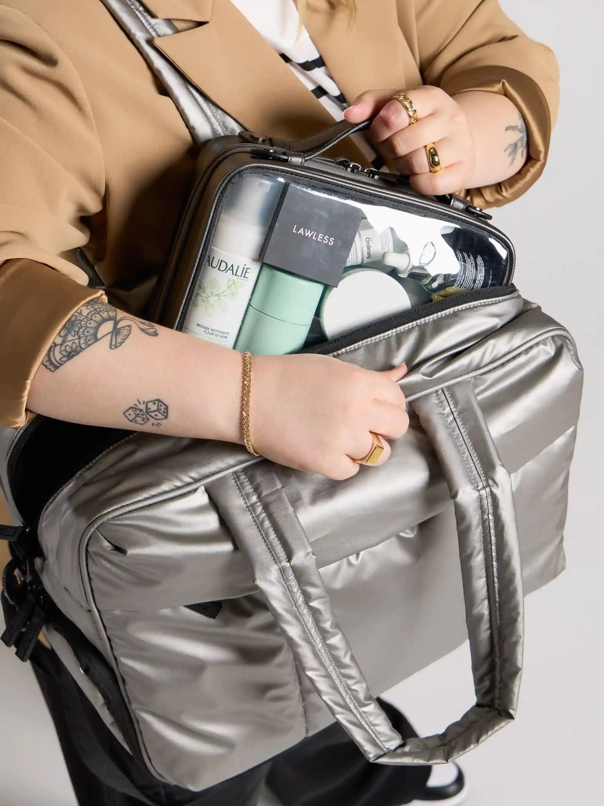 calpaktravelmalls.com